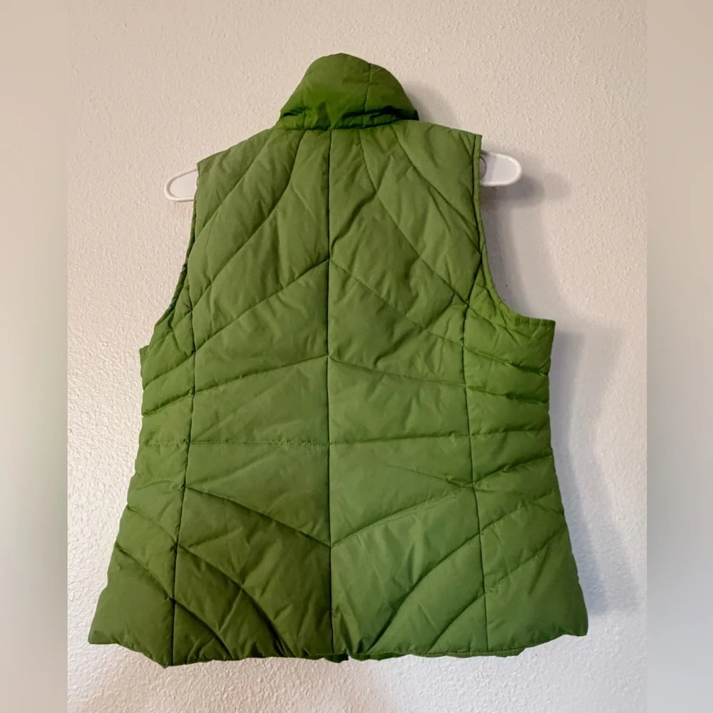 Kenneth Cole Reaction Women’s size M Green Down Puffer Vest(A485) - Picture 4 of 8